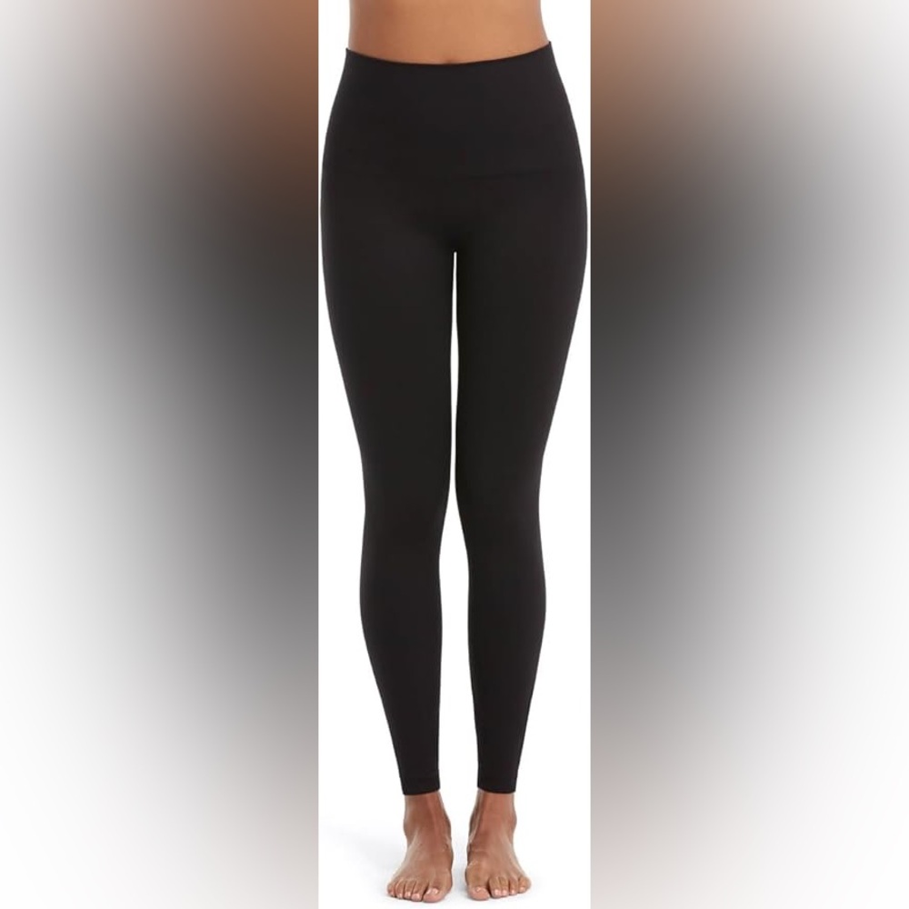 Spanx Look at Me Now Seamless Leggings -‎ Comfortable Athletic Wear Black Medium